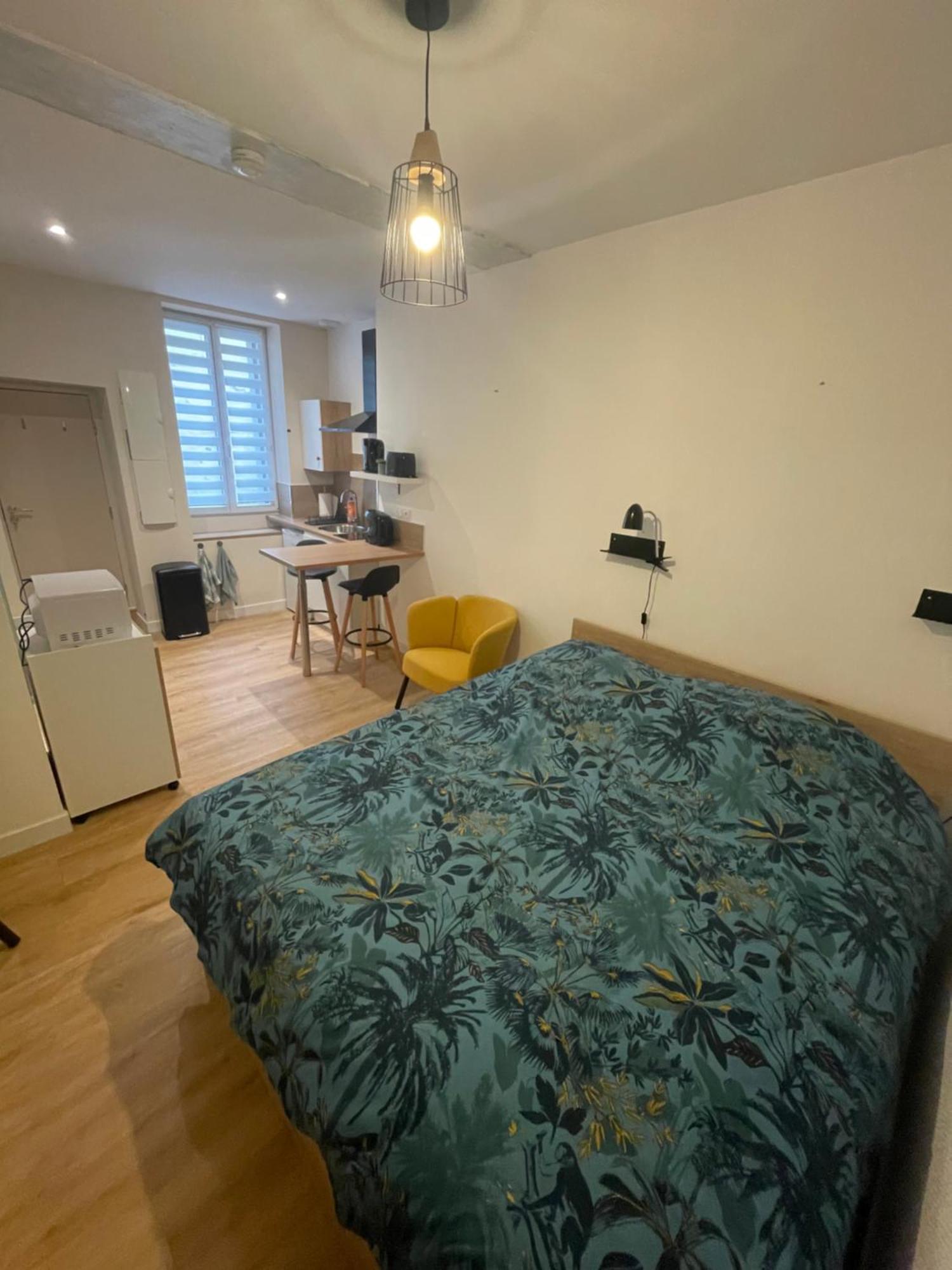 Ferienwohnung Le Logis De Lyla Loudun Exterior foto